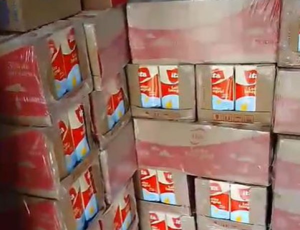 SOLIDARIEDADE - Rotary doa leite ao  Hospital e à AVACCI