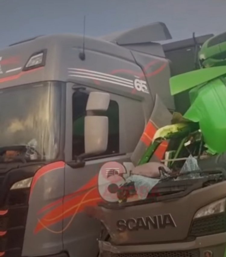 Colisão entre carretas mobiliza equipes de resgate na BR-262, em Juatuba