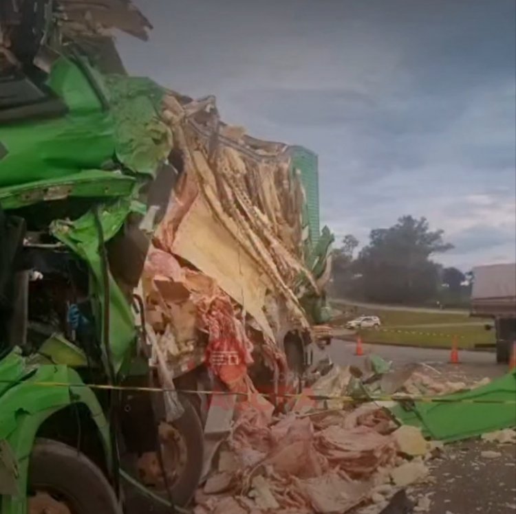 Colisão entre carretas mobiliza equipes de resgate na BR-262, em Juatuba