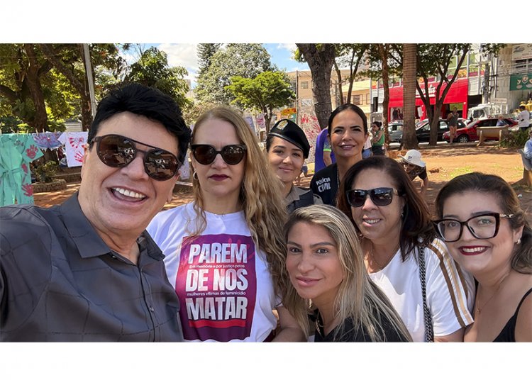 Coluna Chique - Por Mário Debique