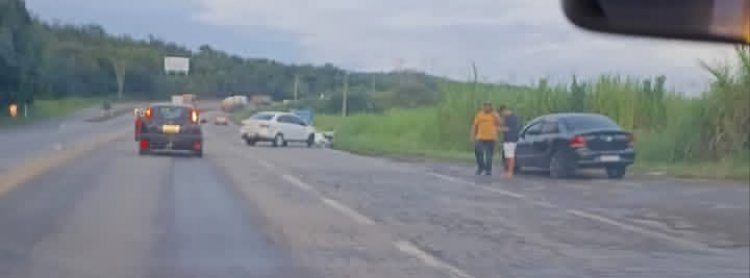 Acidente na MG-050 complica trânsito em Itaúna nesta quarta-feira