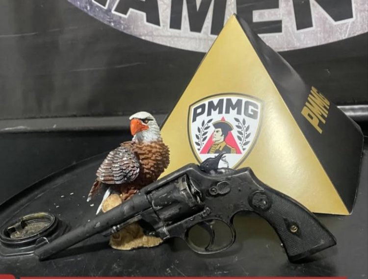 Homem é preso com revólver escondido em bermuda no Padre Eustáquio