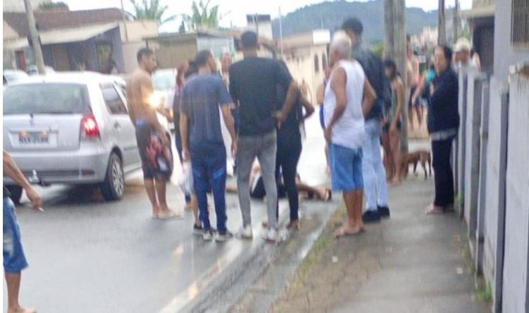 HOMICÍDIO - Homem é morto a tiros no meio da rua