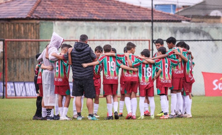 FUTEBOL DE BASE - Itaúna recebe torneio  de alcance estadual