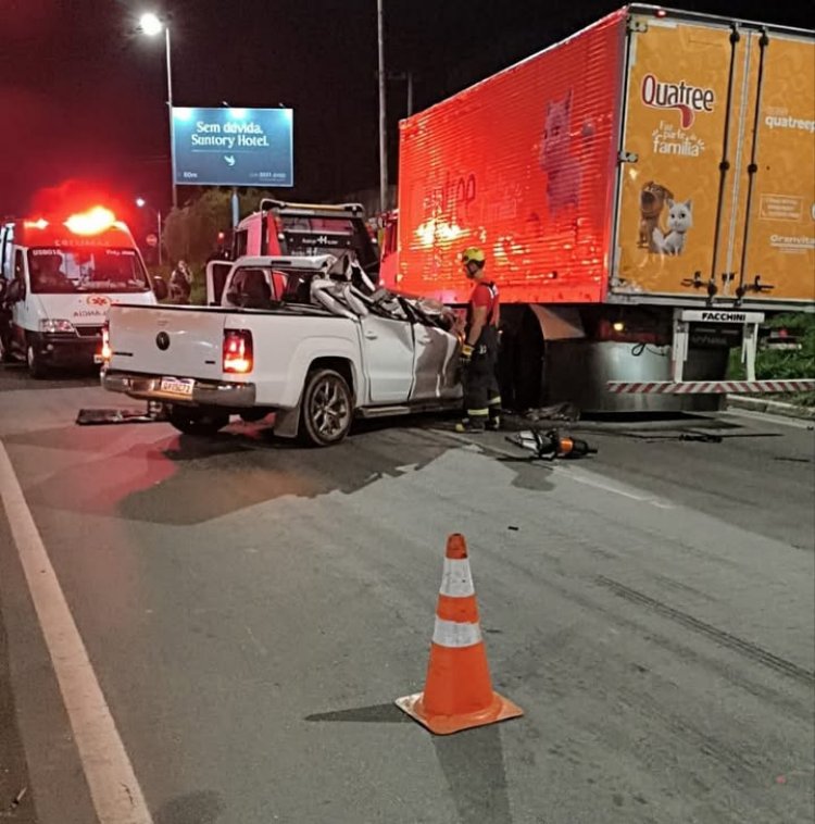 Acidente em Pará de Minas deixa uma vítima na Avenida Ovídio de Abreu