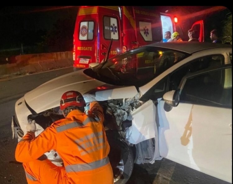Acidente na MG-050 em Itaúna deixa dois feridos na noite de sexta-feira