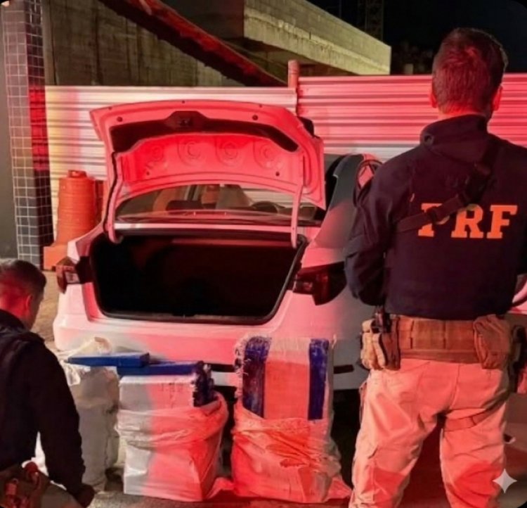 PRF intercepta "carregamento do crime" na BR-262: 130 kg de maconha são apreendidos em Bom Despacho