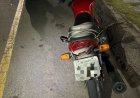 Adolescente é apreendido em Itaúna por pilotar moto com placa adulterada