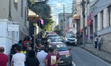 Eleitores enfrentam filas no cartório no último dia para regularizar título