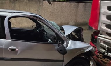 Acidente em Itaúna deixa jovem ferida na madrugada deste sábado