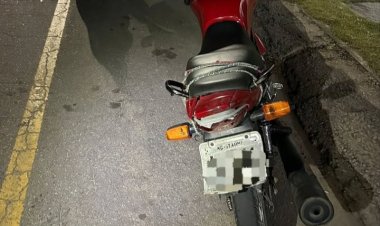 Adolescente é apreendido em Itaúna por pilotar moto com placa adulterada