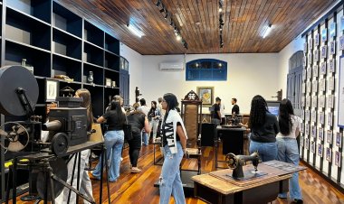 VISITA - Estudantes de Arquitetura visitam Museu Municipal
