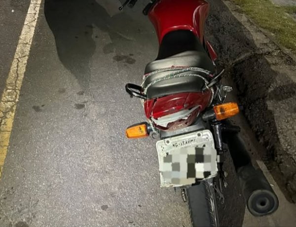 Adolescente é apreendido em Itaúna por pilotar moto com placa adulterada
