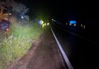 ACIDENTE I - Corsa saiu da pista e subiu no barranco