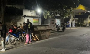 Acidente com mototáxi na Av. Dorinato Lima deixa passageira ferida