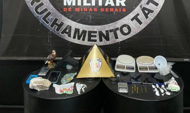 Dupla é presa com crack, maconha e cocaína