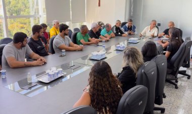 EM OBRAS - Prefeito autoriza início  de reforma do “Zé Flávio”