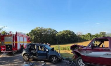 Colisão frontal na LMG-818 deixa dois feridos entre Pará de Minas e Tavares