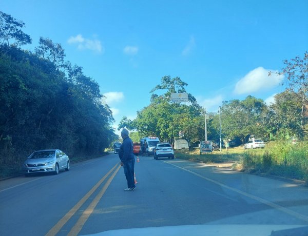 Acidente na MG431 entre Itaúna Itatiaiuçu mobiliza socorristas