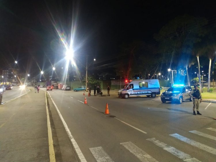 PREVENÇÃO - PM realiza operação na Praça do Zé Flávio