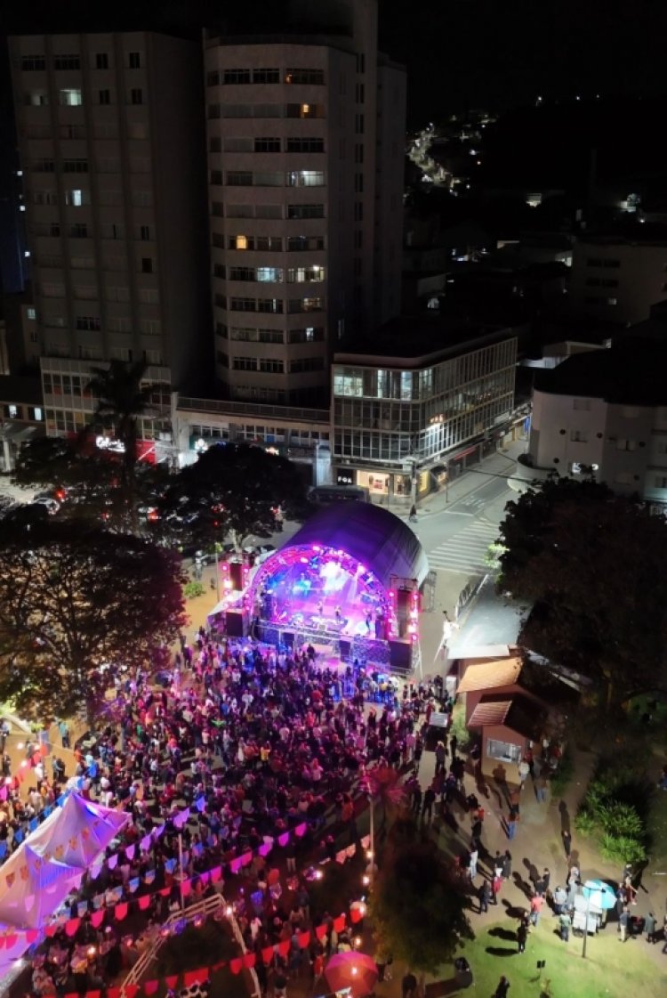 É HOJE! - O Arraial de Itaúna começa às 11h, na Praça da Matriz