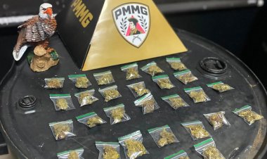 TRÁFICO II - PM apreende 28  buchas de maconha