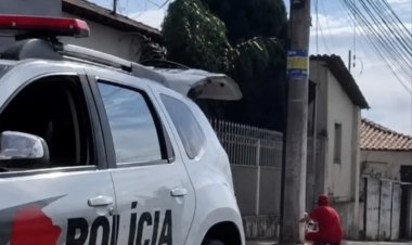 Operação em Itaúna remove pichações de facções criminosas e revitaliza espaços públicos