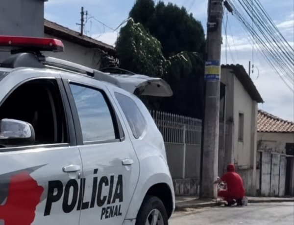 Operação em Itaúna remove pichações de facções criminosas e revitaliza espaços públicos