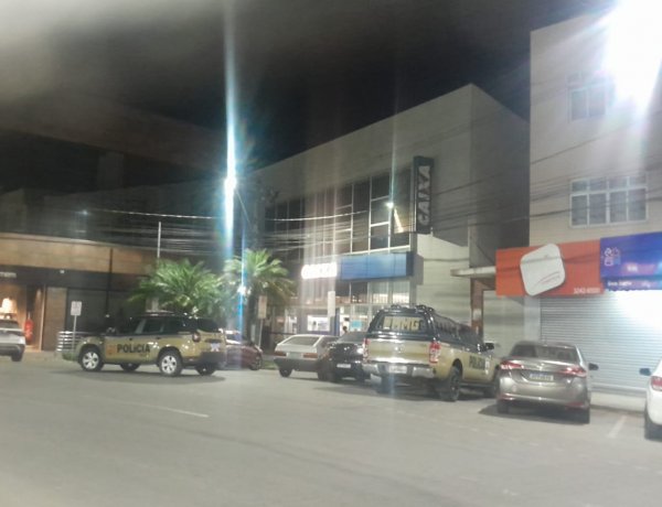 PM cerca agência e prende homem que tentava instalar "central de golpes" em caixas eletrônicos de Itaúna