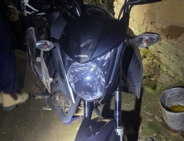 Moto "furtada' em test-drive em Itaúna é encontrada na zona rural de Itaguara